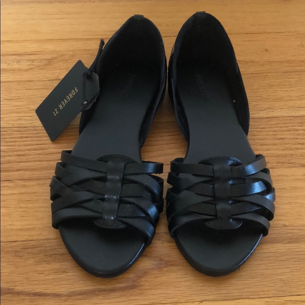 Forever 21 huarache sandal size 5.5